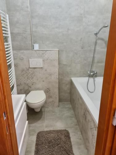 Triple Room with Double Bed and Bath