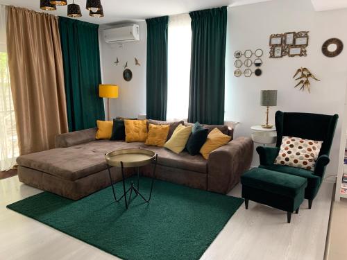 2 bedrooms, 3 beds