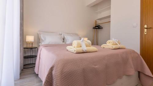 Two bedroom apartment with Sea view image 10