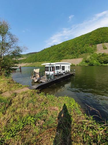 Hausboot Mosel - Hotel - Pölich