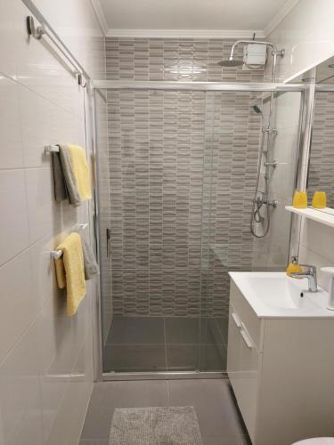 Apartmant Bionda Novi Vinodolski cozy and nice apartment for 4 people in the city center - image 4
