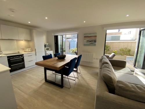 3 Middlecombe - Luxury Apartment at Byron Woolacombe, only 4 minute walk to Woolacombe Beach!, Woolacombe (foto 2)