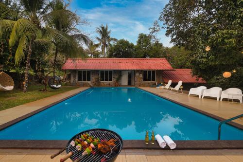 SaffronStays Meadowbrook, Panvel - pet-friendly villa near Karnala Bird Sanctuary