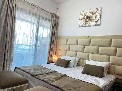 Private gorgeous Room with Marina view with Shared Kitchen in Shared Apartment, Dubaj (fotografie 11)