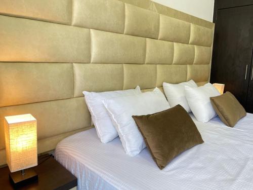 Private gorgeous Room with Marina view with Shared Kitchen in Shared Apartment, Dubaj (fotografie 10)