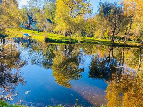 Viewtopia The Secret Land Viewtopia The Secret Land