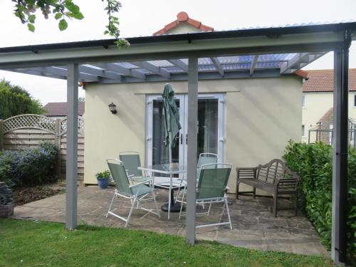 Garden, Apple Tree Corner Apartment in Yate