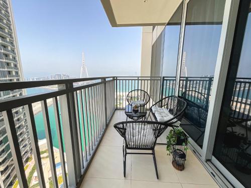 Waterfront Luxe Apt with Bluewaters Island Views - image 13