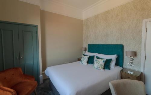 Standard Double Room with Inland View image 9