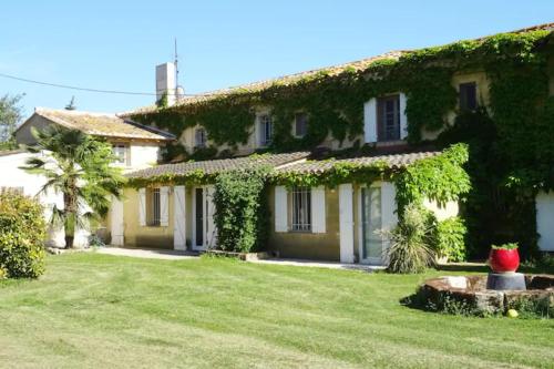 La Commanderie - 18 pers. Piscine privée chauffée - Location saisonnière - Saint-Gilles