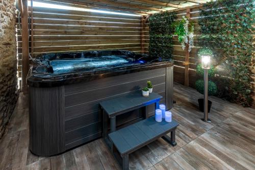 Gyógyfürdő, Suite SPAtio - Jacuzzi Privé - 20min Disneyland PARIS (Suite SPAtio - Jacuzzi Prive - 20min Disneyland PARIS) in Touquin