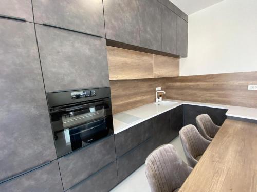 Two-Bedroom Apartment image 6