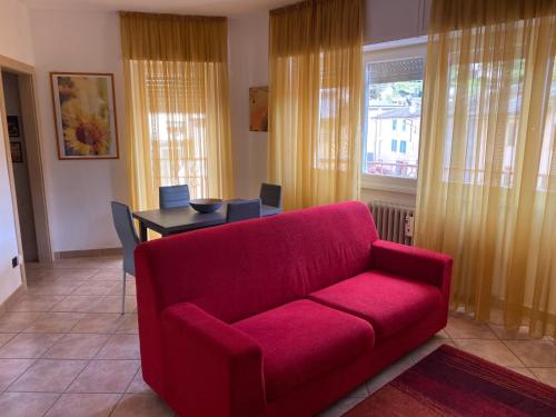 2 bedrooms, 4 beds