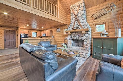 Boyne Mtn Cabin with Hot Tub Near Resort - image 12