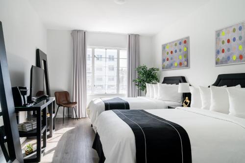 Essex House Hotel in Miami Beach, USA