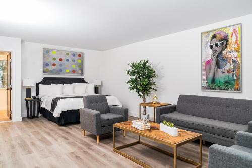 Essex House Hotel in Miami Beach, USA
