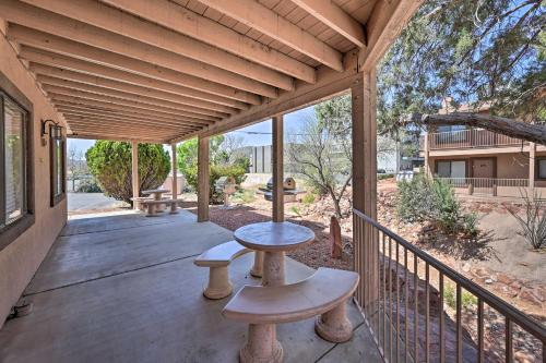 South Sedona Condo with Pool Access - Walk to Shops! - image 6