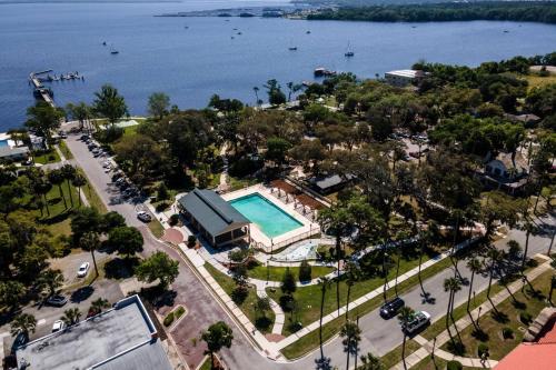 Oak Street #13 in Grīnkovspringsa (FL)