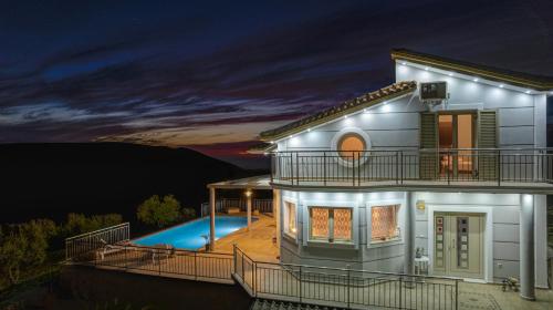 숙소 외관, Villa Guesto with Private Pool by MindYourVilla in 아나포니트리아