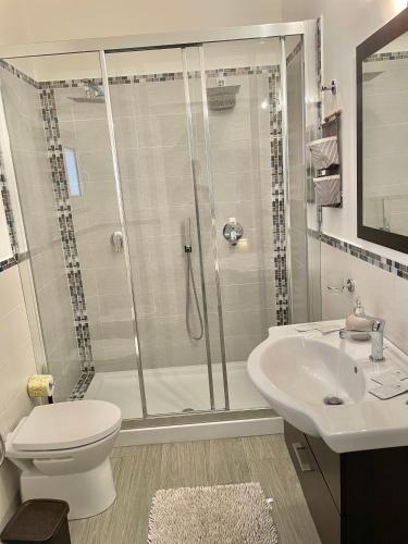 Standard Double Room image 7