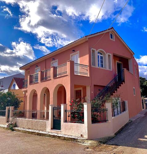  Melissani House, Pension in Karavomylos