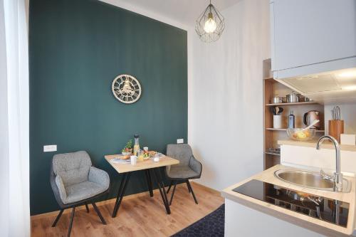 Emi Luxury Apartments 5