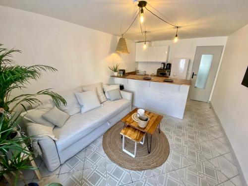 . La Cascade verte /Appartement /jardin /parking