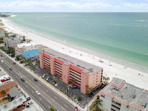 Villa Madeira by Travel Resort Services in St Pete Beach, USA