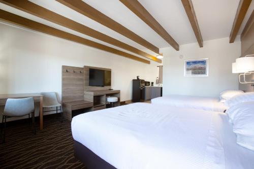 White House Inn - image 12
