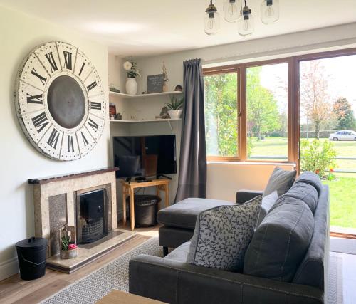 Közös társalgó / TV, Charming, Modern Masonette in Heart of Fermoy River Town in Fermoy