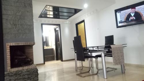 Apartment image 8