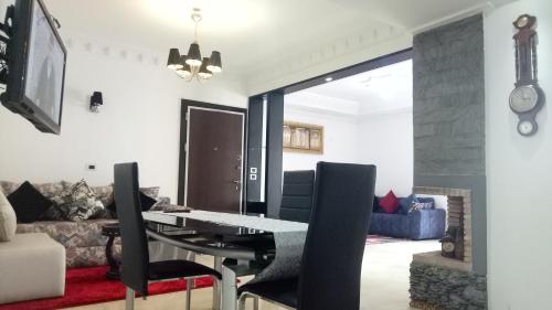 Apartment image 3