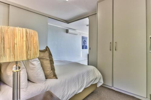 Camps Bay One Bedroom apartment - The Crystal - image 3