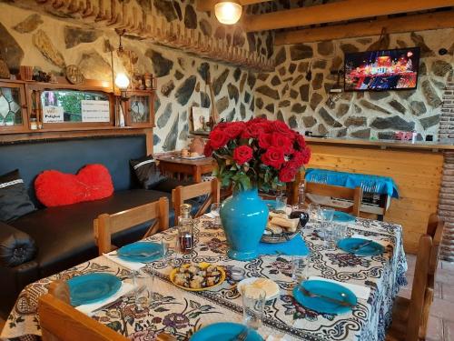 텔라비 Guest house poligloti 3성급 호텔 수영장