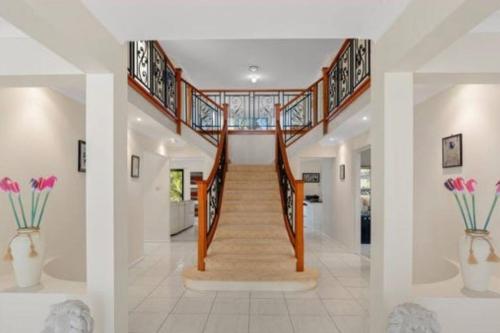 Beautiful 5 bedroom house in Jervis Bay