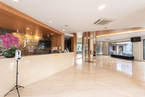Lobby, The Proud Exclusive Hotel in Nakhon Pathom