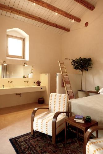 Junior Suite with Private Pool image 4