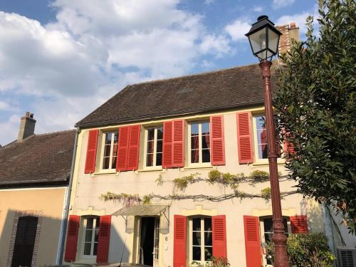 Suites Rive Gauche - VILLA SPA- Chez Dorothée gîte à louer Vallery