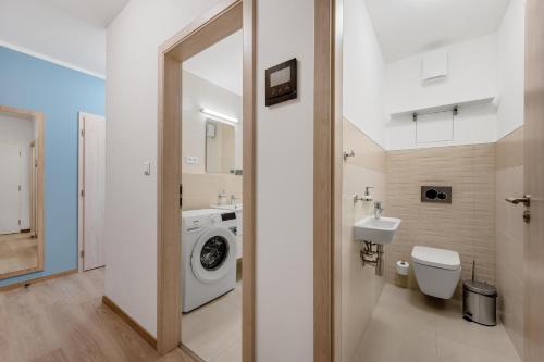 357668537 Metropolitan Star Apart Hotel