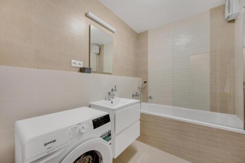 357668540 Metropolitan Star Apart Hotel