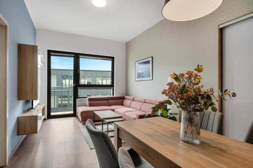 357668546 Metropolitan Star Apart Hotel