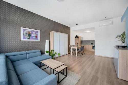 357668548 Metropolitan Star Apart Hotel