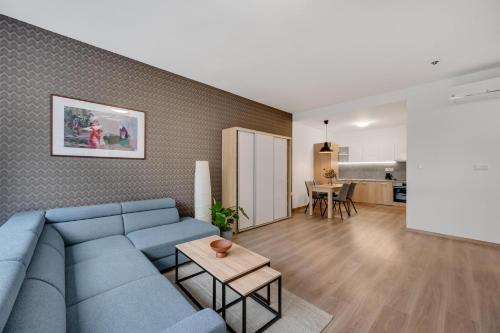 357668556 Metropolitan Star Apart Hotel