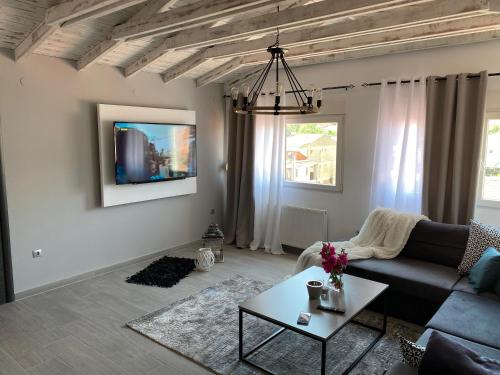 . Florina Sky Loft