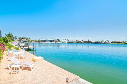 123 Landmark Street - main image