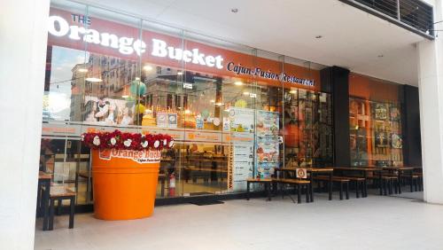 150 Newport Boulevard Near NAIA Terminal 3