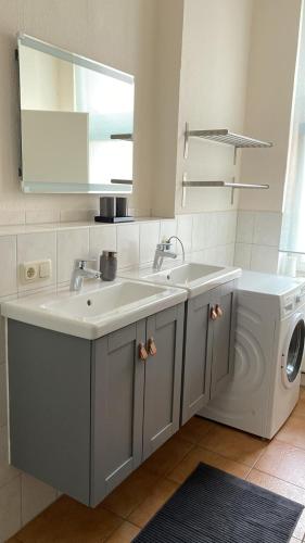 Three-Bedroom Apartment image 2