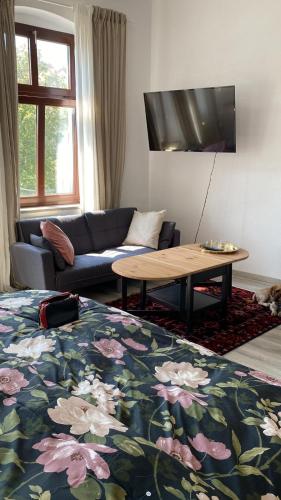 Three-Bedroom Apartment image 1