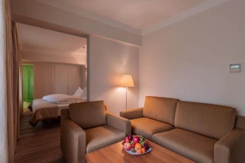 Hotelpension Schloss Weikersdorf, Unterkunft in Baden