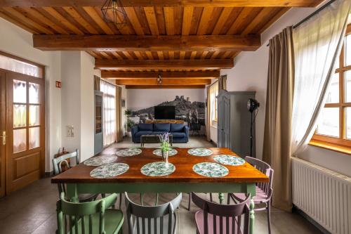 Közös társalgó / TV, Ferrata Vendeghaz in Csesznek